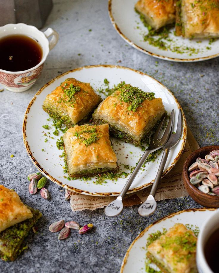 FISTIKLI BAKLAVA