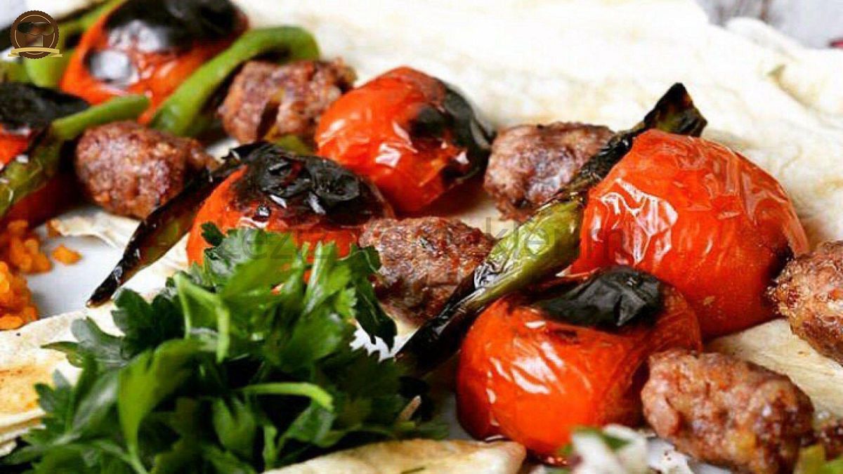 DOMATESLİ KEBAP